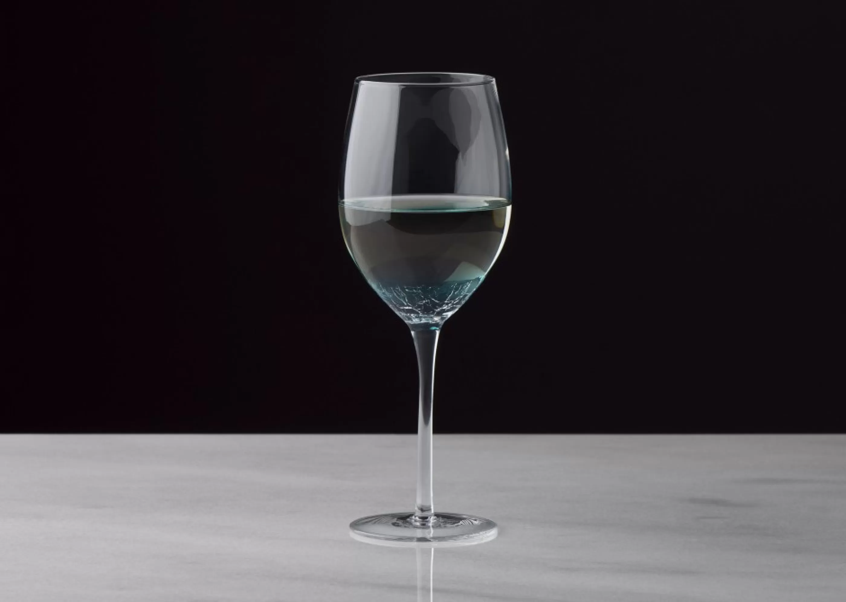 unavailable Glassware*Lively Wine Glass Teal