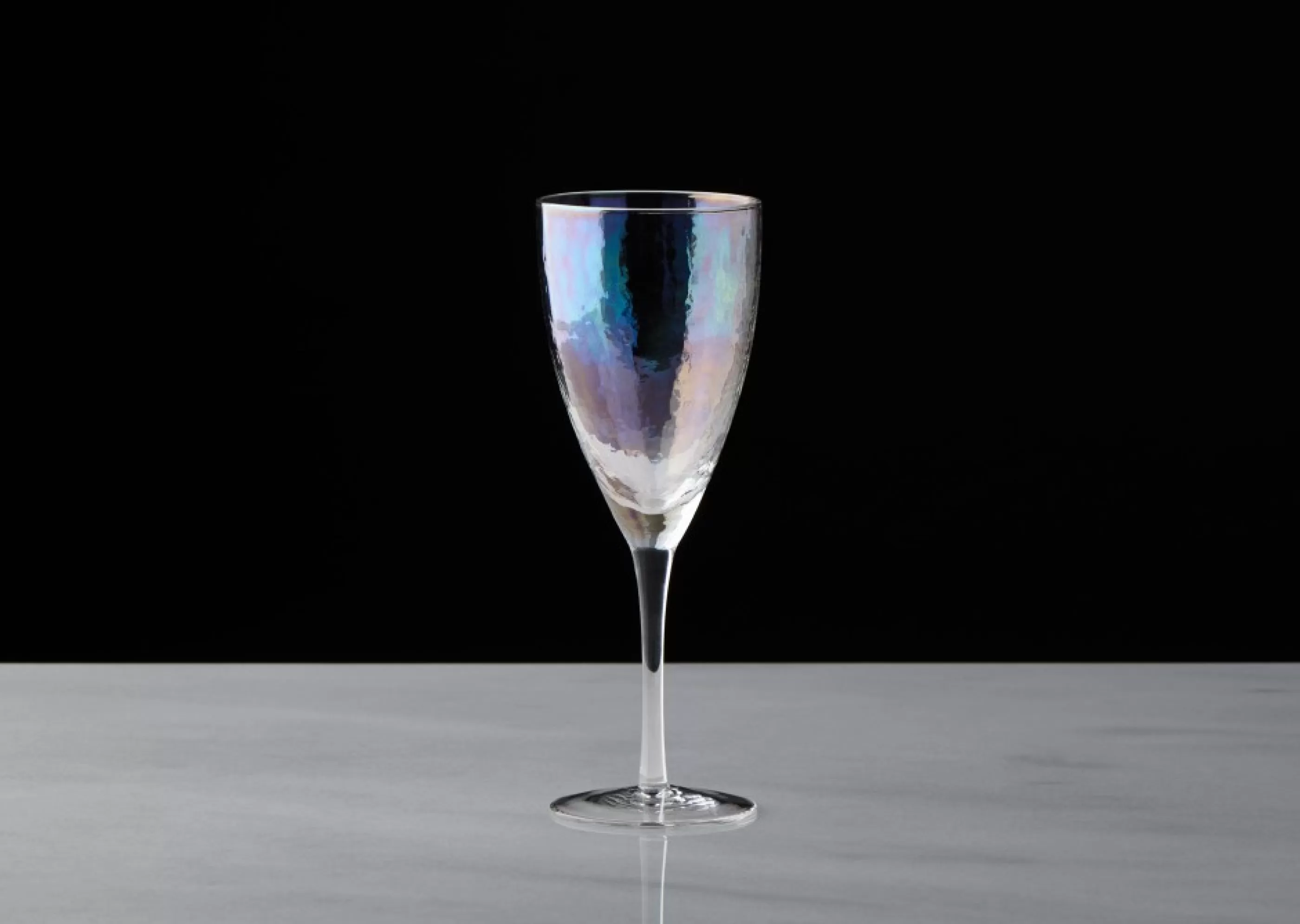 unavailable Glassware*Lucent Wine Glass Iridescent