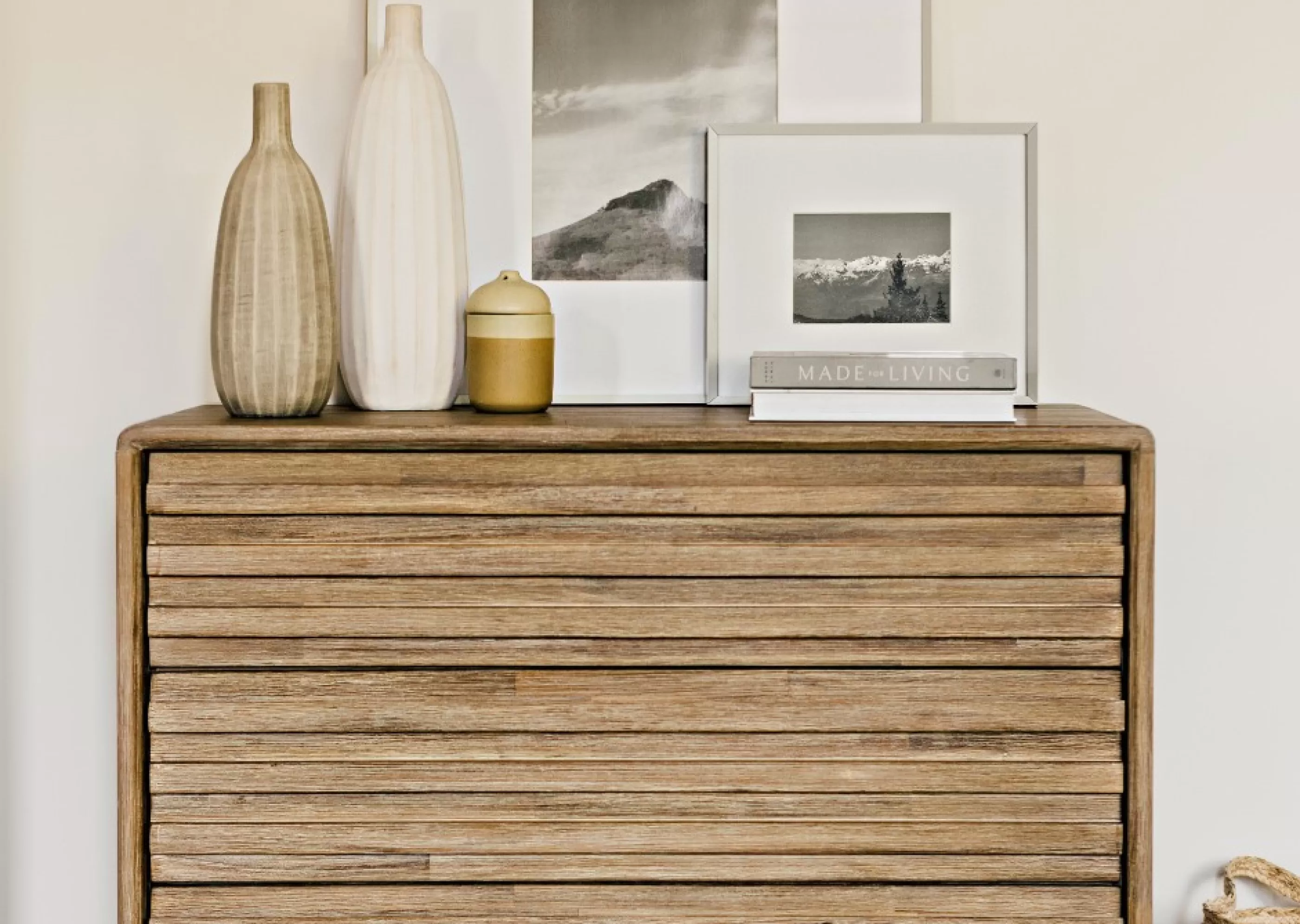 unavailable Bedroom*Nuevo Chest -Lirah Dune